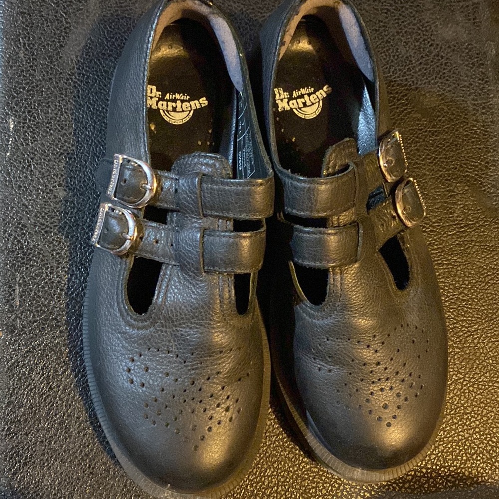 Dr. Doc Martens black Mary Jane Virginia 8065